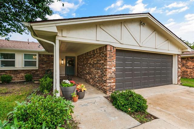 Photo - 2021 Memphis Dr