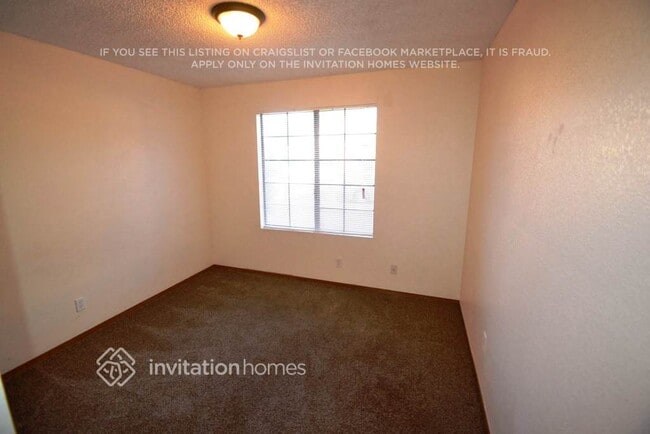 Photo - 921 S Val Vista Dr