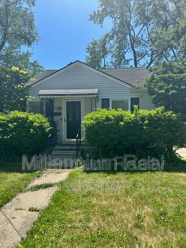 Building Photo - 650 Lebaron Ave
