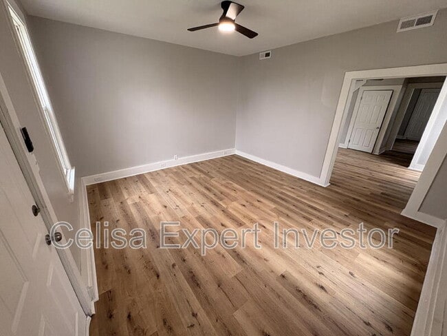 1012 High St