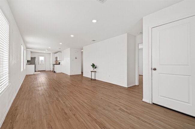 Photo - 7642 Terania Mdw Ln