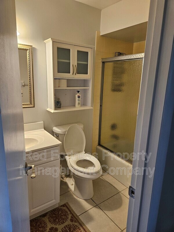 Photo - 6761 Lake McGregor Cir Unidad #B