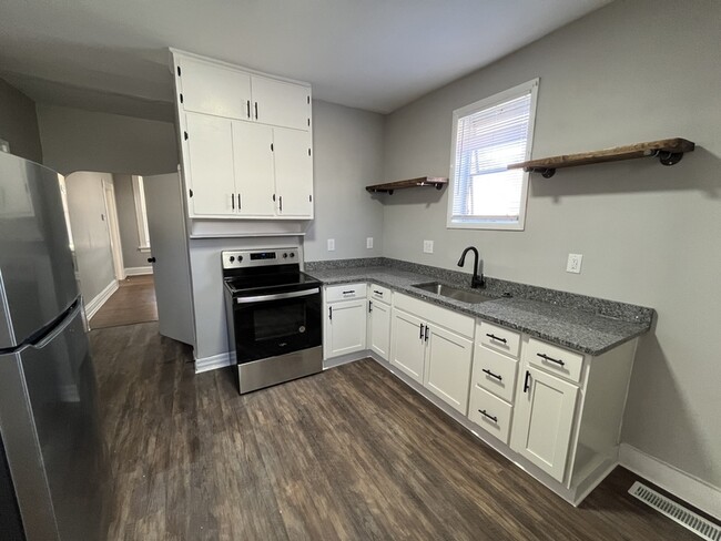 Photo - 220 W Park Ave Rental