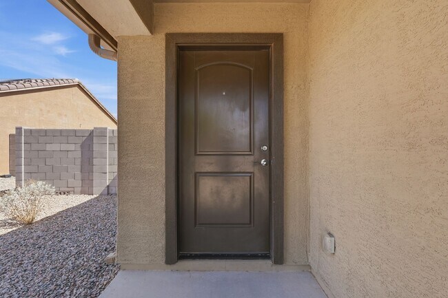 Photo - 4bedroom 2 bath single family home!