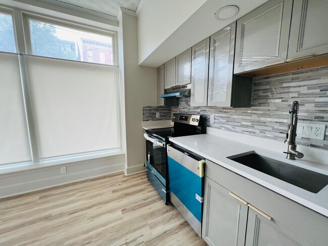 Kitchen - 456 Bingaman St Unit 1B