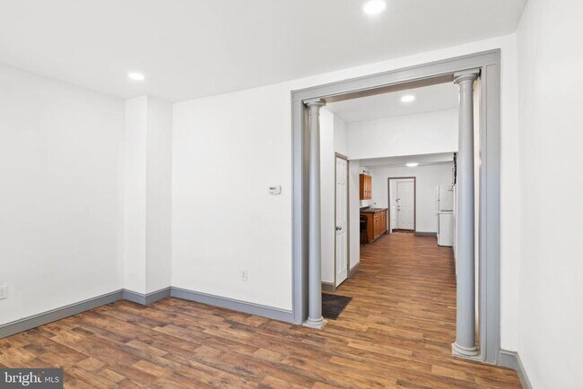 Photo - 941 Brunswick St