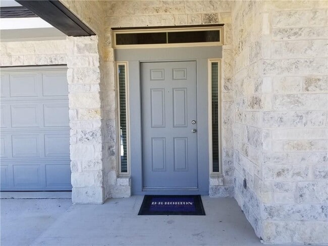 Photo - 1448 Brooks Way