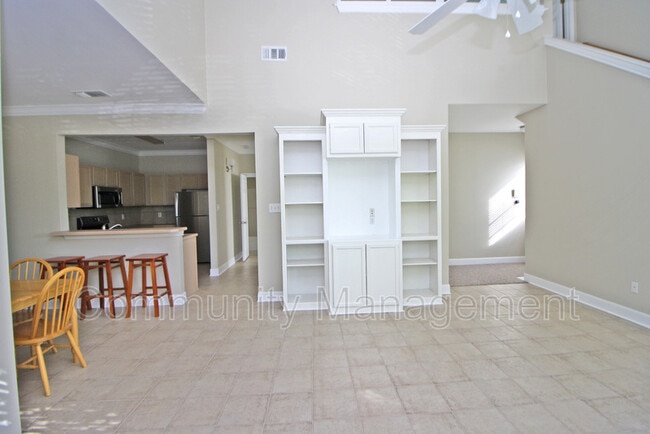 Photo - 710 E Boyd Dr Unidad Apt 504