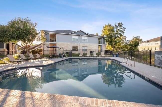 Building Photo - Cypress Gardens Rental