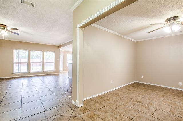 Photo - 14 Enchanted Ct