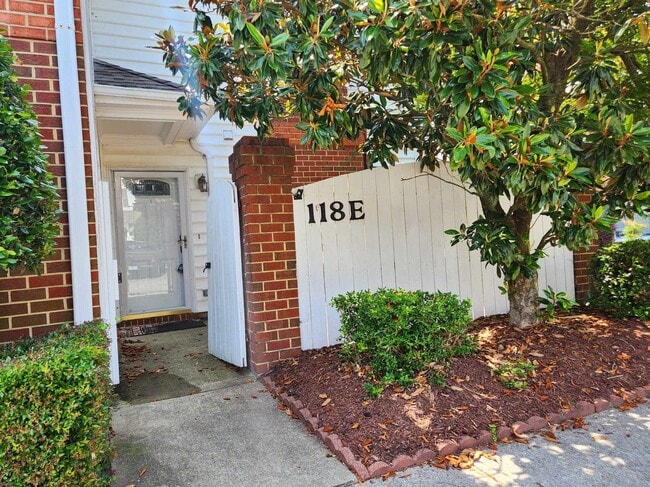 Building Photo - Adorable York County Condo