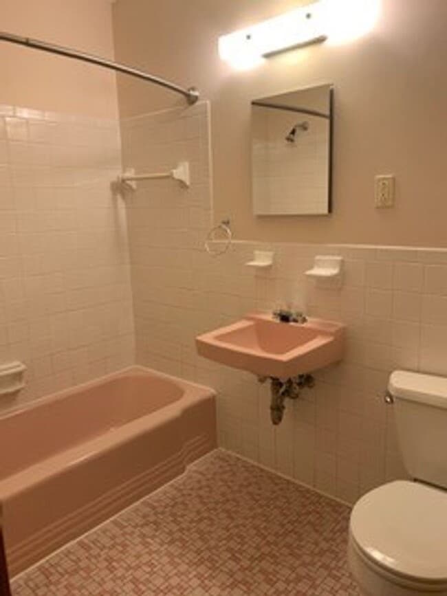 Photo - 4201 3rd St NE Unidad 6