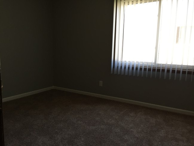 Photo - Cobblestone Circle Apartments