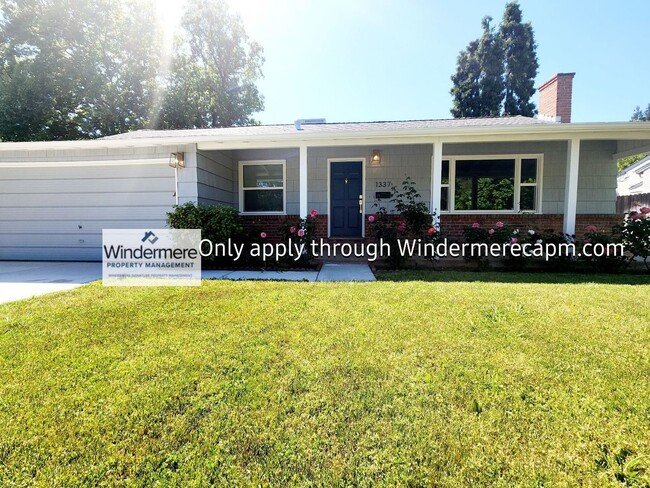 Fully Renovated Home in Arden Park! Availa... - Fully Renovated Home in Arden Park! Availa...