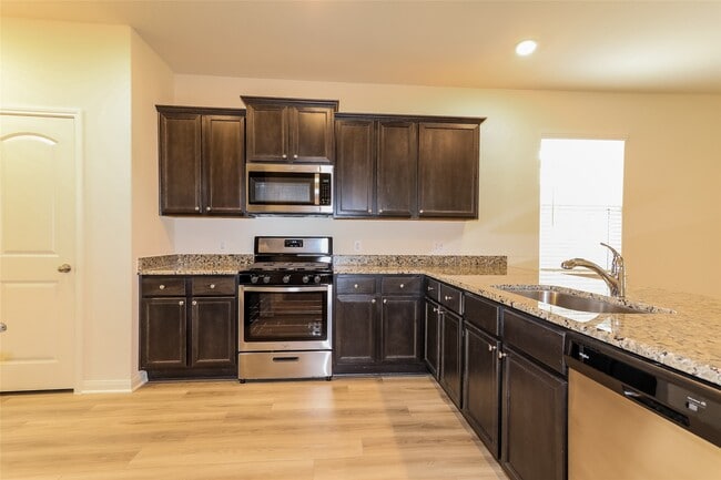Photo - 26865 Steinbeck Dr