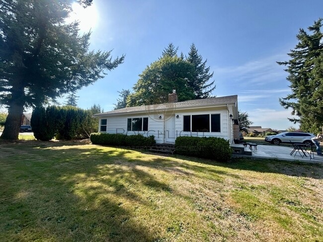 Photo - 7561 Hannegan Rd