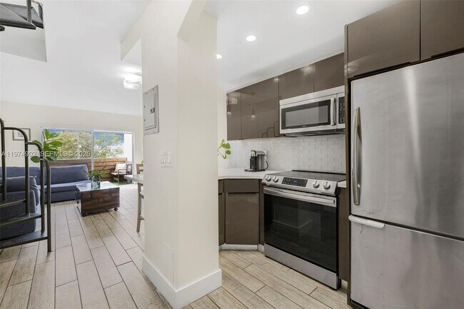 Photo - 7801 NE 4th Ct Unit 304