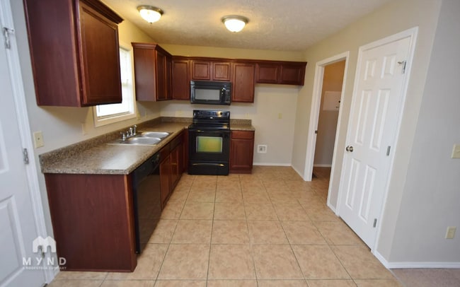 Photo - 308 W Grace St