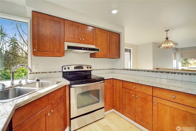 Photo - 3bd/2.5ba Bellevue House