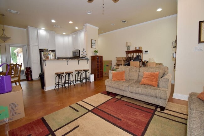 Photo - 3 Bed, 2 Bath Home in Ruston