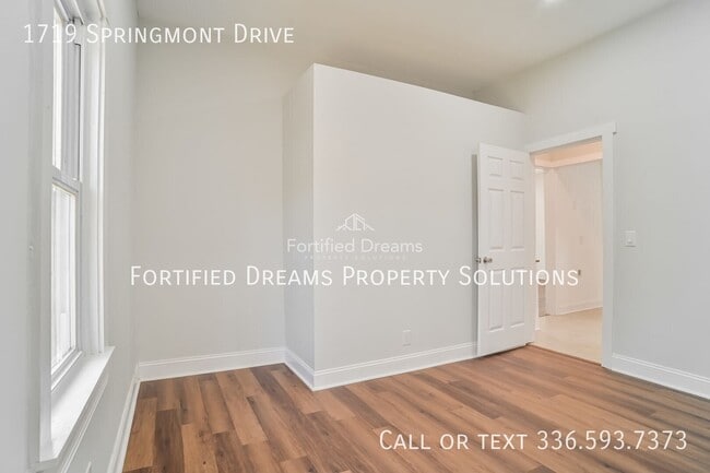1719 Springmont Dr