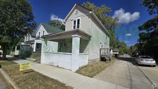 Building Photo - 1908 N E St Rental