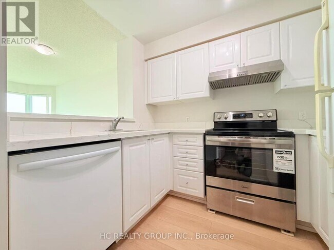 Photo - 11 Lee Centre Dr Unit 2205