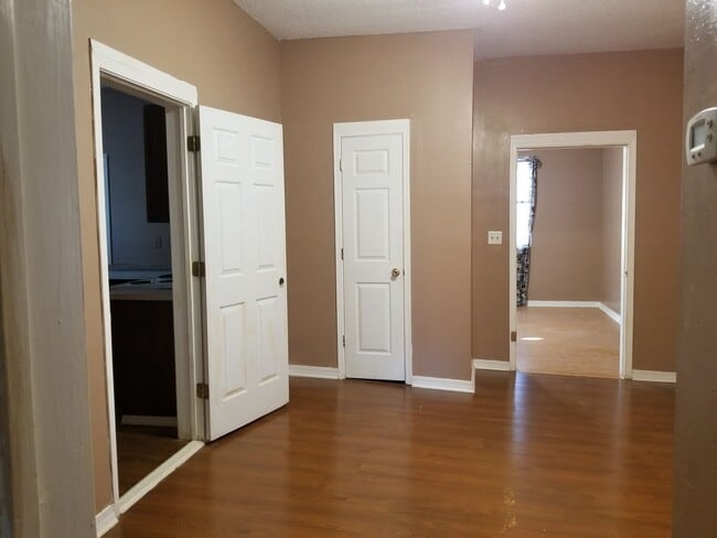 Photo - 398 N Spring St