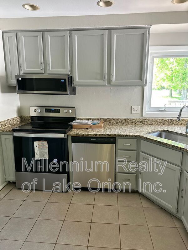 Photo - 24955 Westmoreland Dr Casa