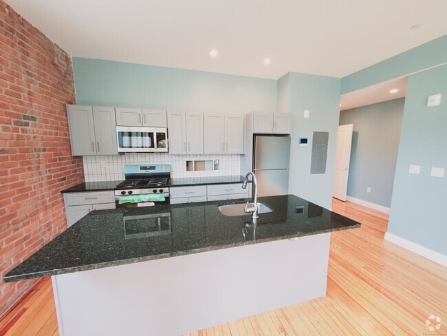 Building Photo - 61 Washington St Unit 2H Rental