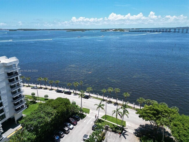 Photo - 1450 Brickell Bay Dr Condo Unit 1904