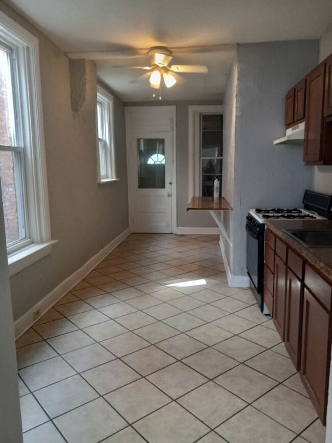 Photo - 2343 Logan St