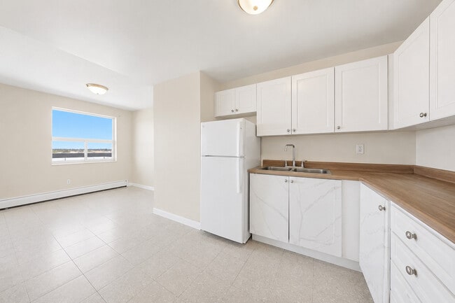 Photo - Skyview Place Apartments