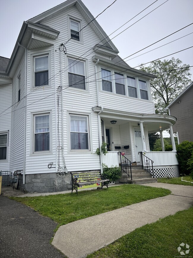 Building Photo - 181 High St Rental