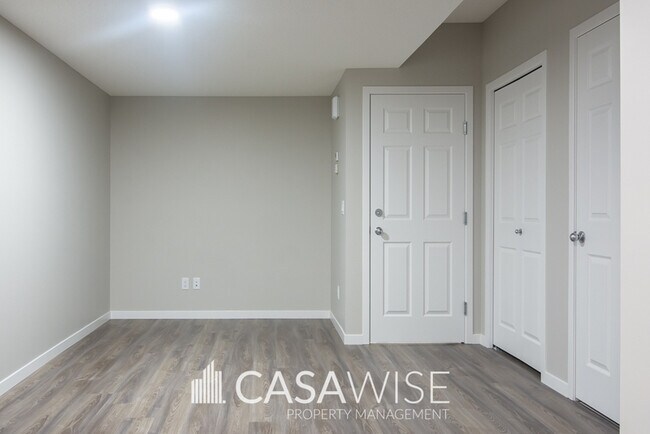 Photo - 6247-6176 176 Ave NW