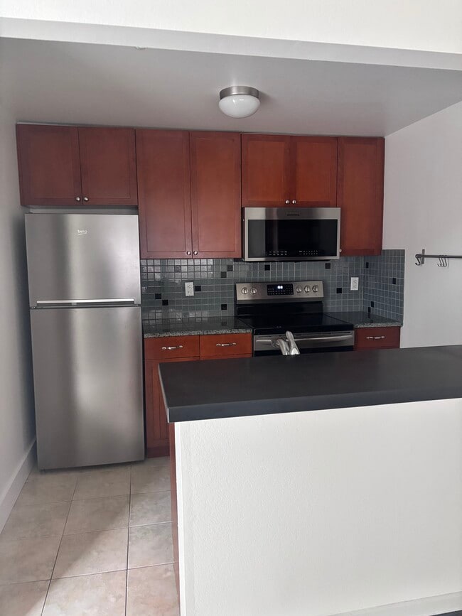 Building Photo - 3008 N Narrows Dr Unit A304