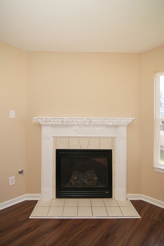 Photo - 12419 Deerview Dr