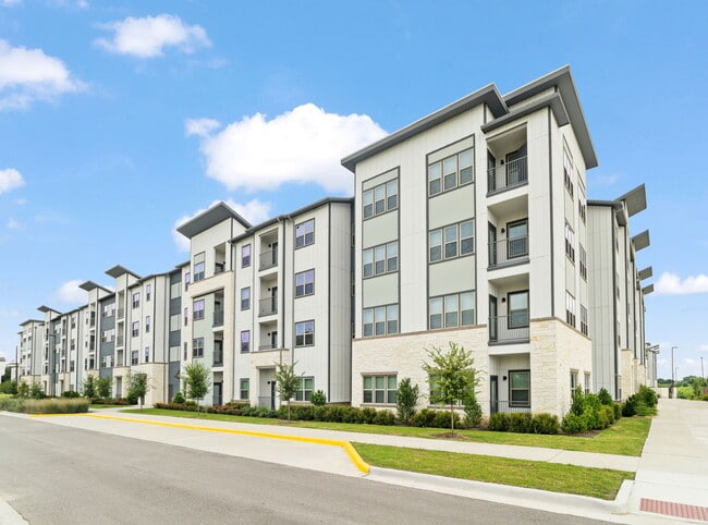 Photo - The Pointe at Bayou Bend