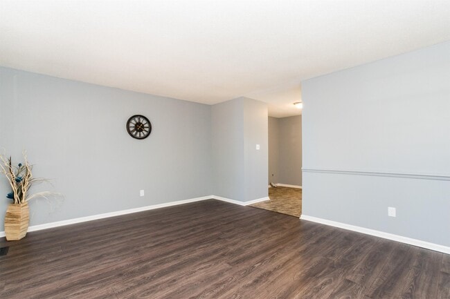 Photo - 108 Forestwood Dr