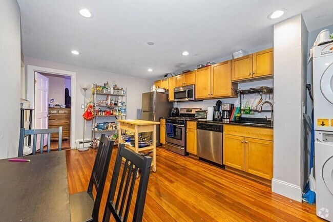 Building Photo - Great Mission Hill 4 bed Rental