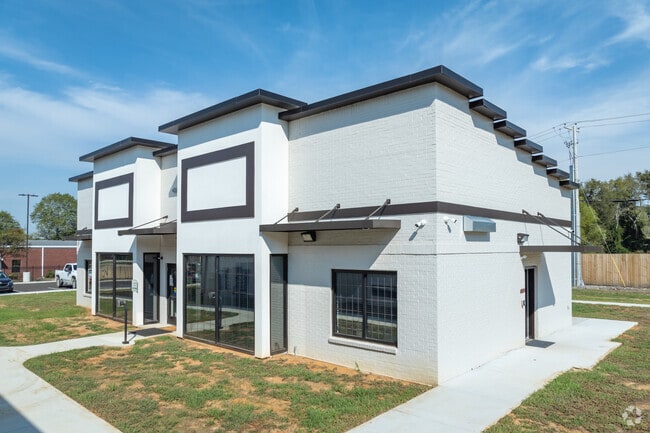 Photo - Carnation Village