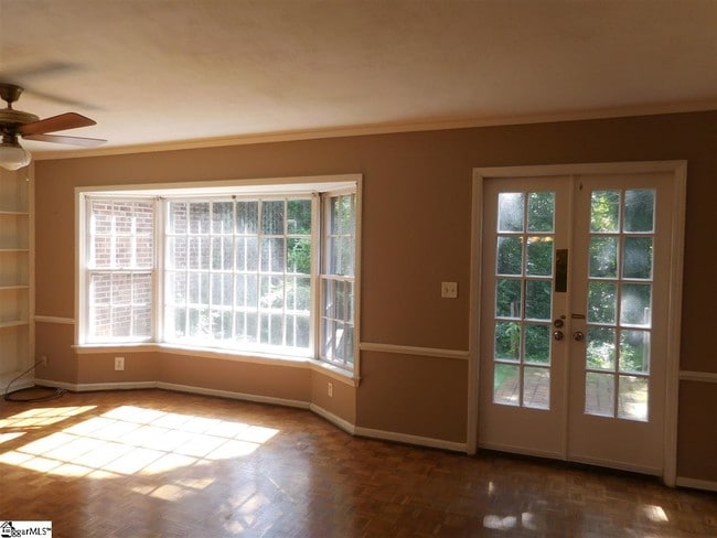 Photo - 31 Summercreek Dr