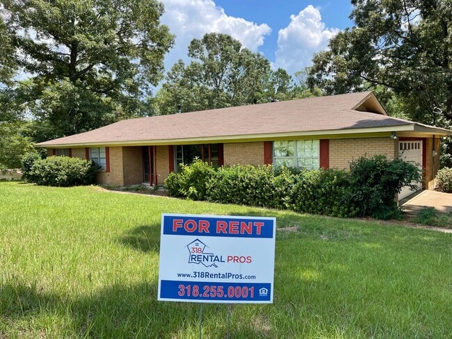 Updated 3 Bed, 2 Bath Home in Grambling! - Updated 3 Bed, 2 Bath Home in Grambling!