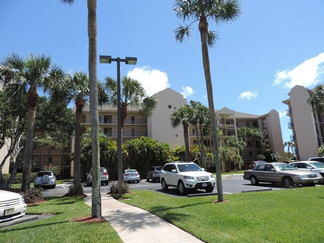 Photo - 275 Palm Ave Condo Unit B403