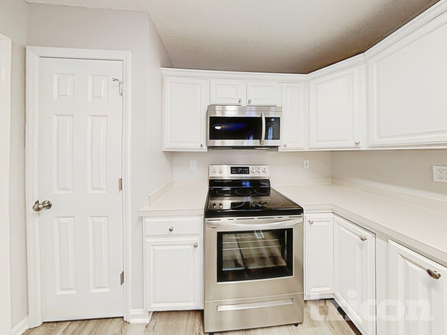 Photo - 937 Star Mill Rd