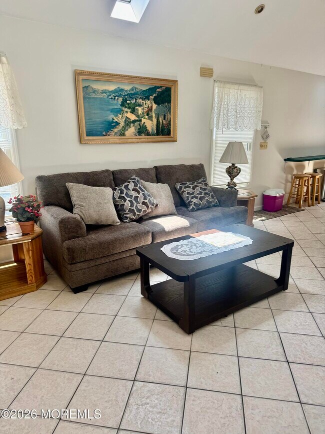 Photo - 17 Danby Pl
