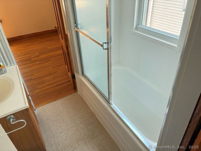 Photo - 88 Thompson St