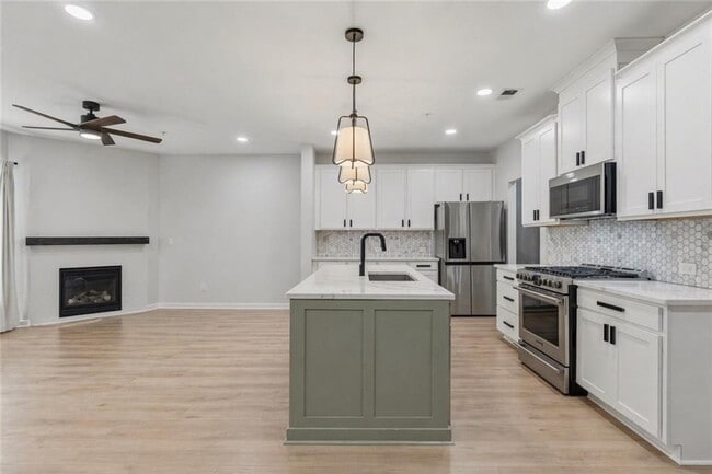 Photo - 1339 Endicott Ct