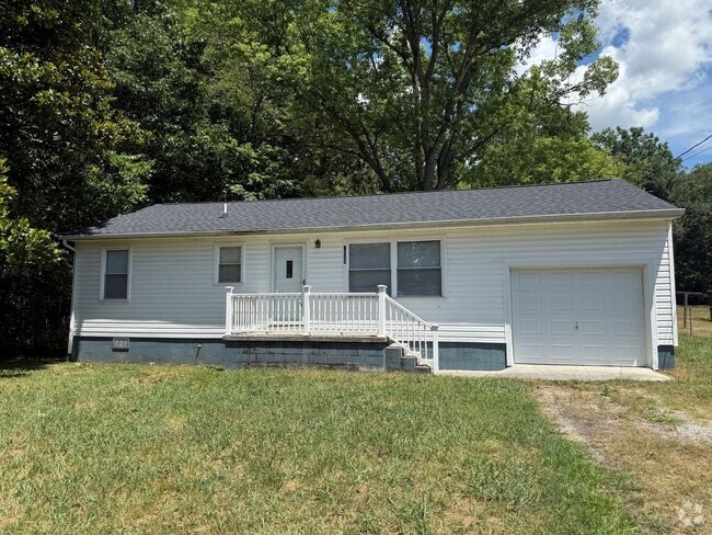 Building Photo - 3 Bedroom 1 bath house in Morristown, TN
