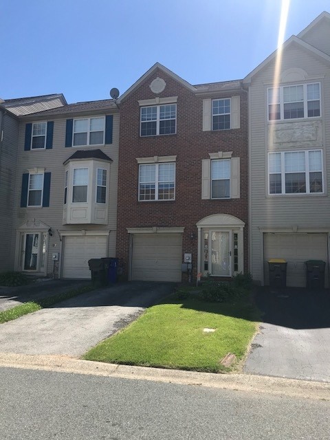 Building Photo - 34 Carrick Ln
